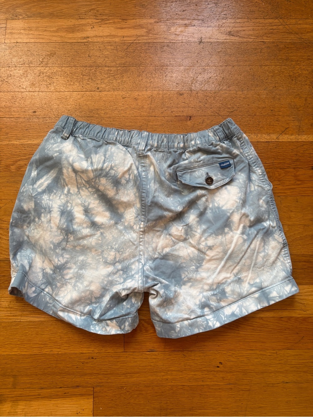 Chubbies The Excursions Men’s Shorts Blue Tie Dye Elastic large 5.5” inseam - Picture 2 of 4